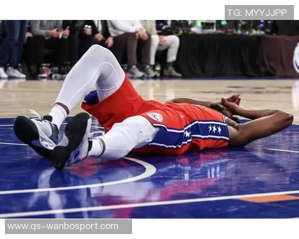 格莱姆斯表现起伏却助攻如潮第三节独得9分助球队追分