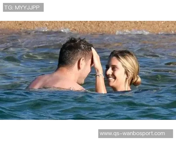 小吧社交秀精彩纷呈亚马尔与女友甜蜜互动胡梅尔斯女友惊艳亮相 小吧社交秀精彩纷呈亚马尔与女友甜蜜互动胡梅尔斯女友惊艳亮相