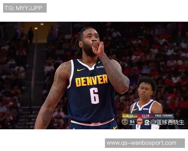 奎因昨日表现抢眼贡献12分8板7助4断小乔丹鼓励他勇敢接受采访表扬