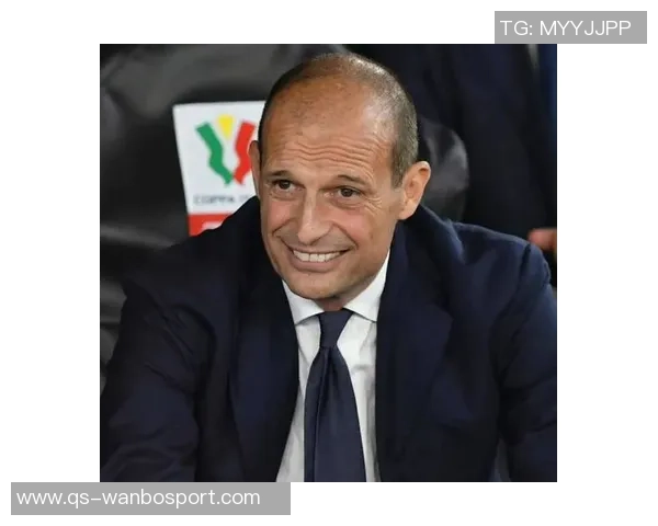 米兰老板卡迪纳莱亲临球队探访与球员阿莱格里亲切互动